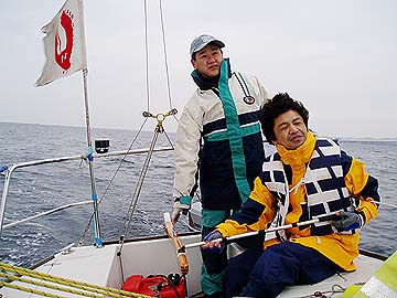 クルー二人の写真